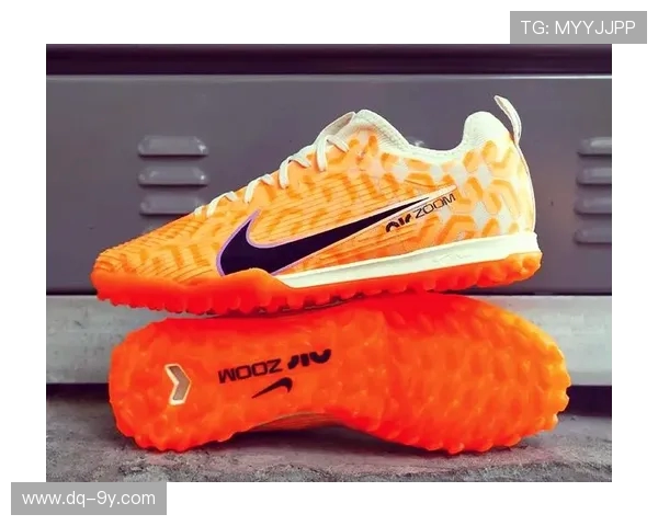 以前锋足球鞋为核心，打造性价比高的运动装备新选择